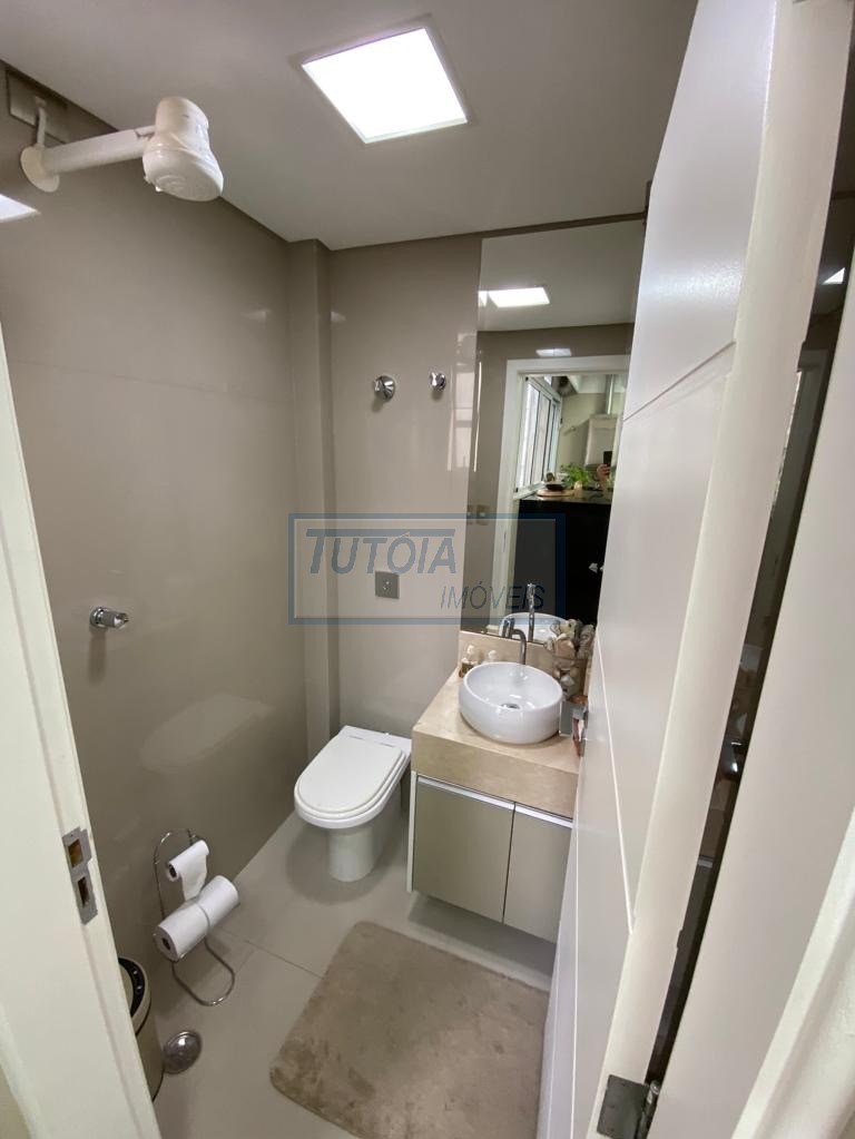 Apartamento para alugar com 3 quartos, 200m² - Foto 23