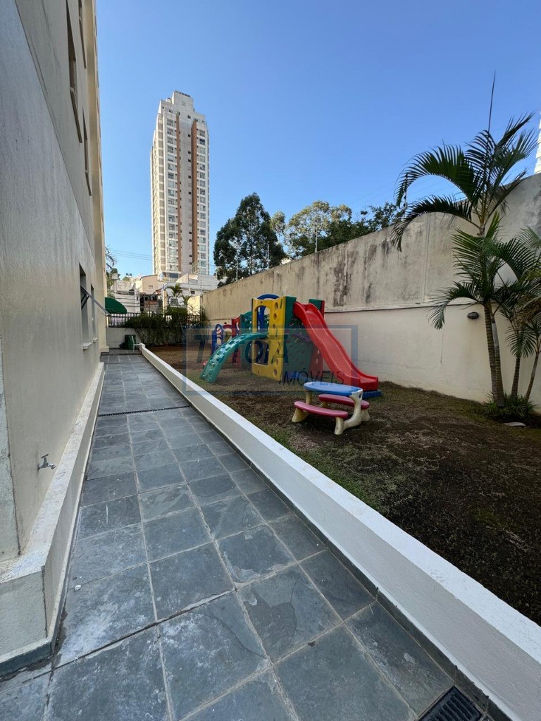 Apartamento à venda com 2 quartos, 70m² - Foto 13