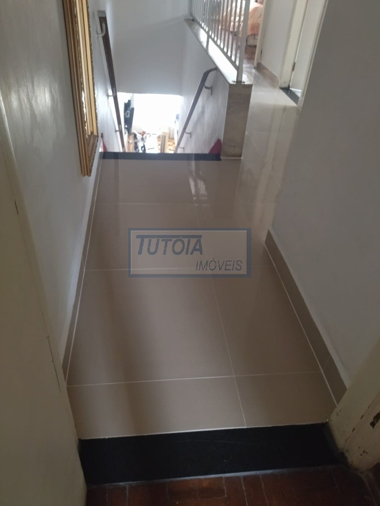 Casa à venda com 3 quartos, 300m² - Foto 18