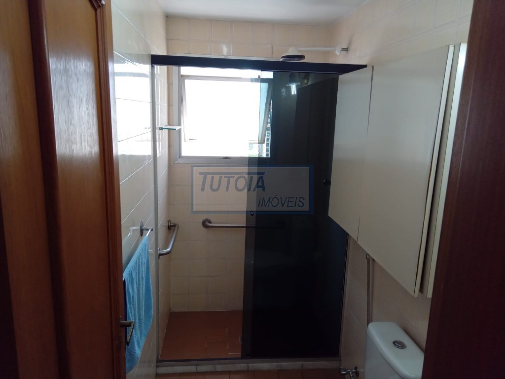 Apartamento para alugar com 2 quartos, 67m² - Foto 11