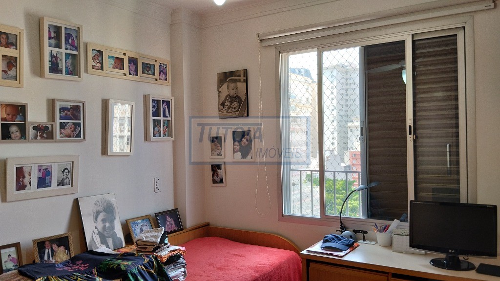 Apartamento à venda com 3 quartos, 137m² - Foto 18