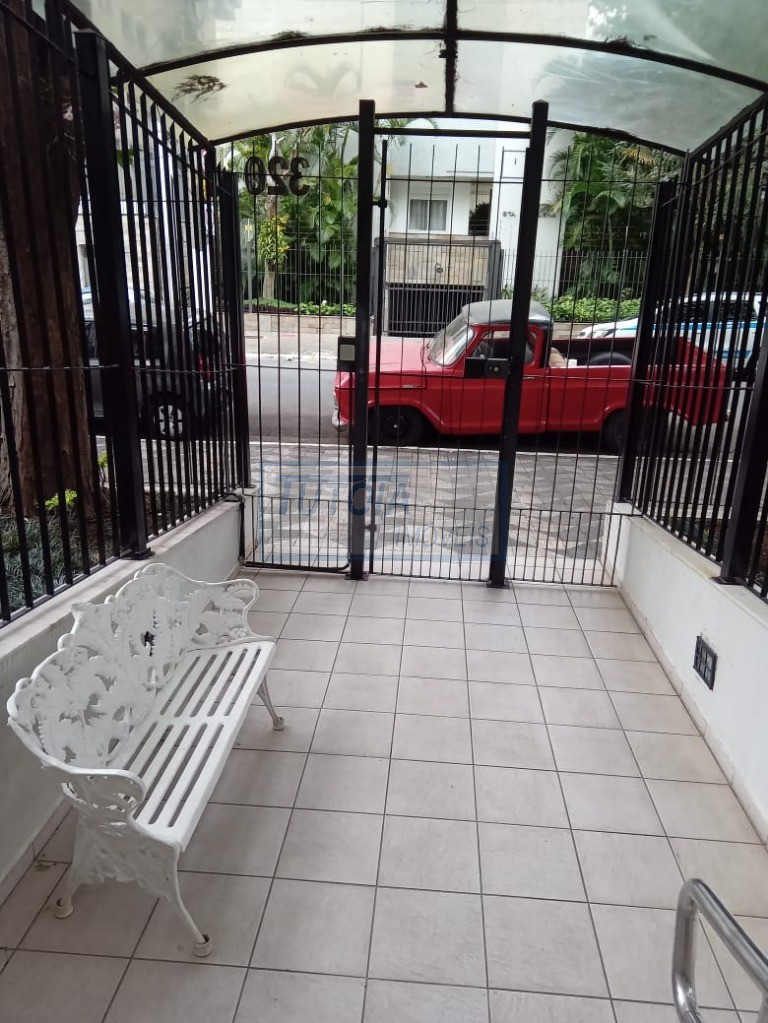 Apartamento para alugar com 2 quartos, 67m² - Foto 28