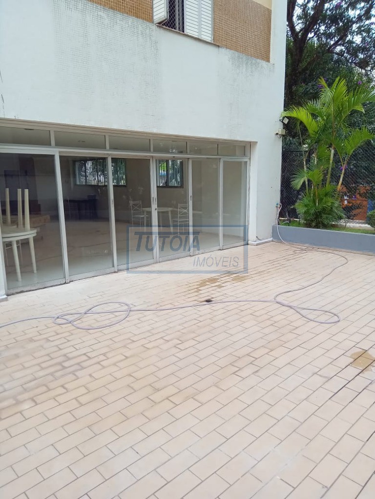 Apartamento para alugar com 2 quartos, 67m² - Foto 20