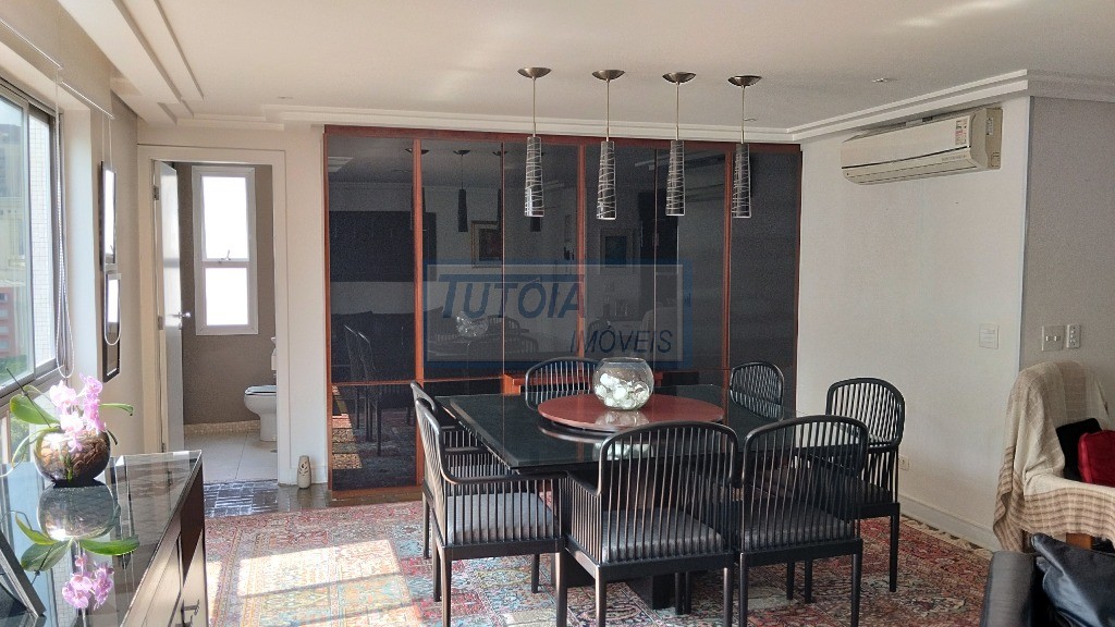 Apartamento à venda com 3 quartos, 137m² - Foto 2