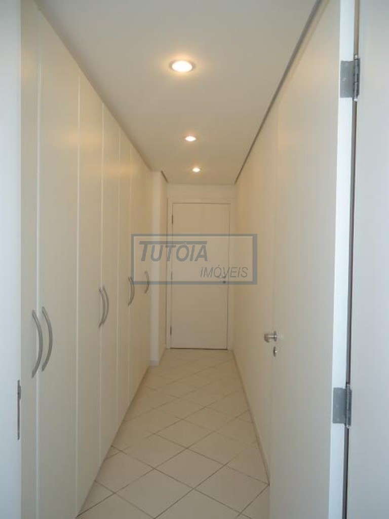 Apartamento à venda com 4 quartos, 265m² - Foto 11