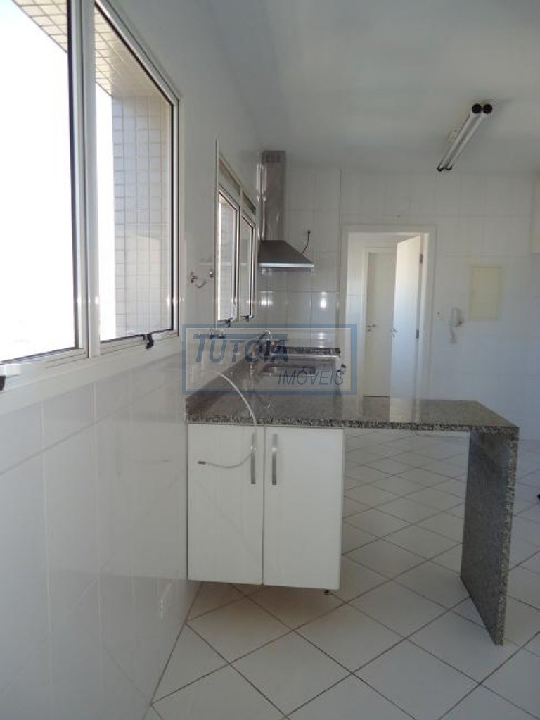 Apartamento à venda com 4 quartos, 265m² - Foto 16