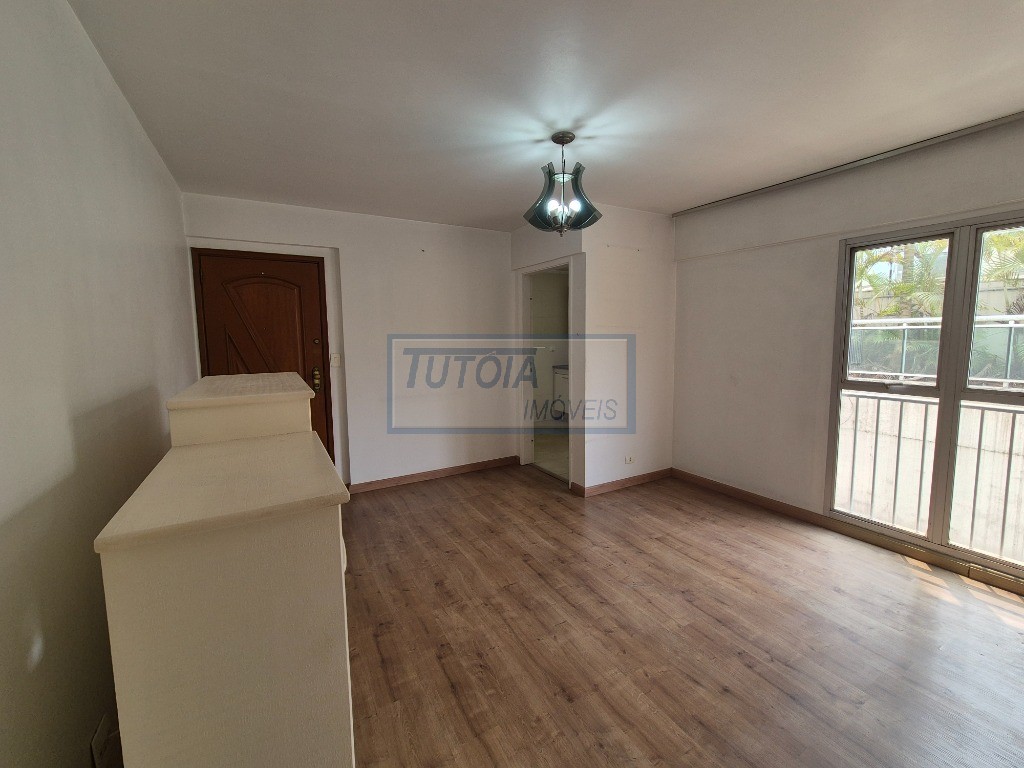 Apartamento à venda com 2 quartos, 56m² - Foto 3