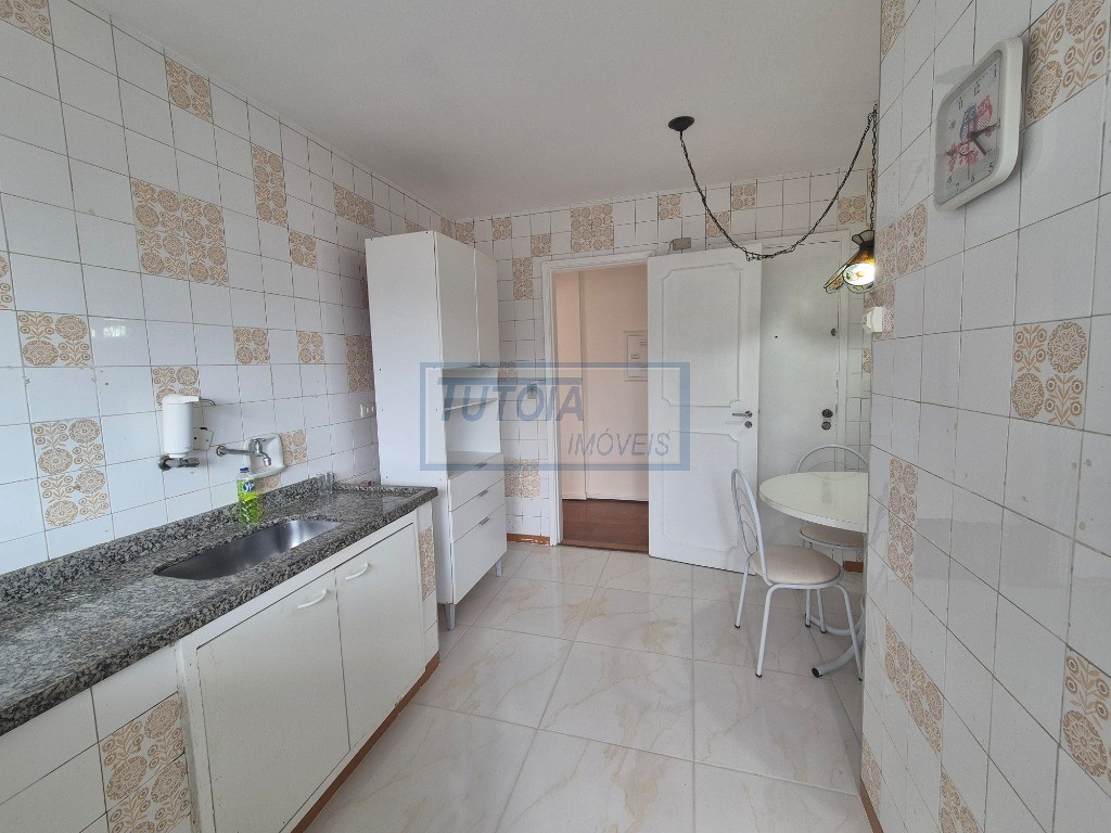 Apartamento para alugar com 2 quartos, 94m² - Foto 17