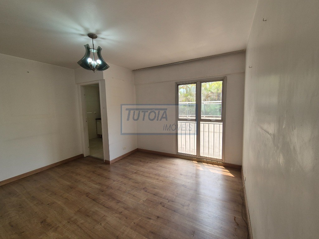 Apartamento à venda com 2 quartos, 56m² - Foto 4