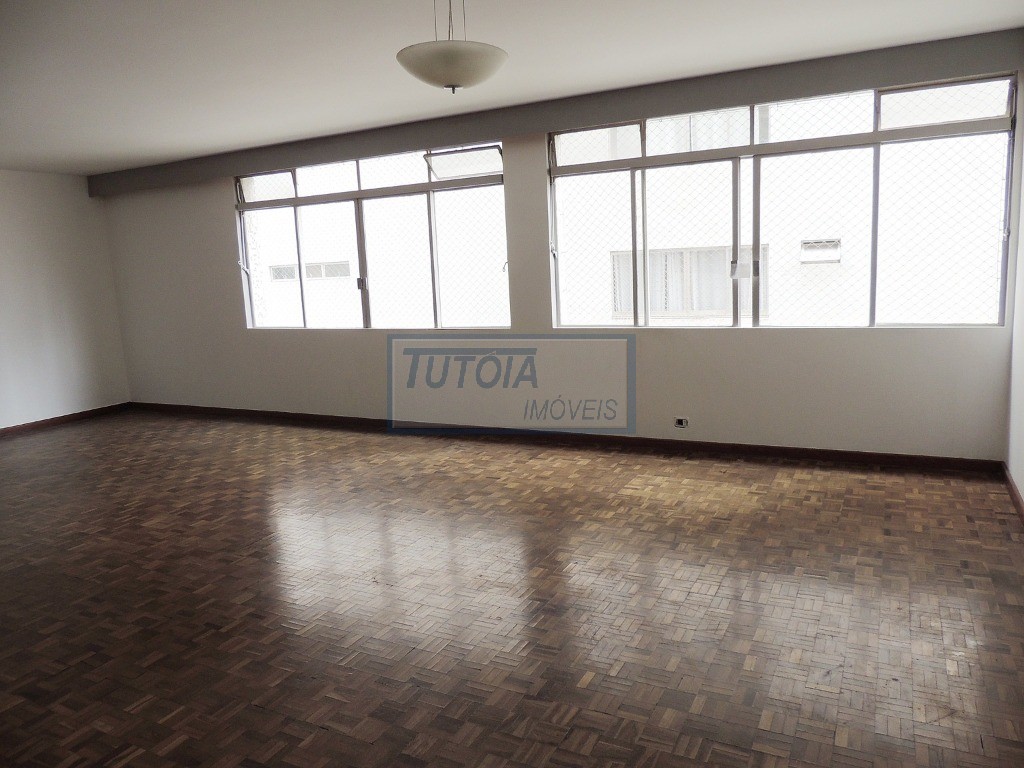 Apartamento à venda com 3 quartos, 186m² - Foto 1