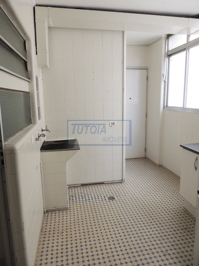 Apartamento à venda com 3 quartos, 186m² - Foto 22