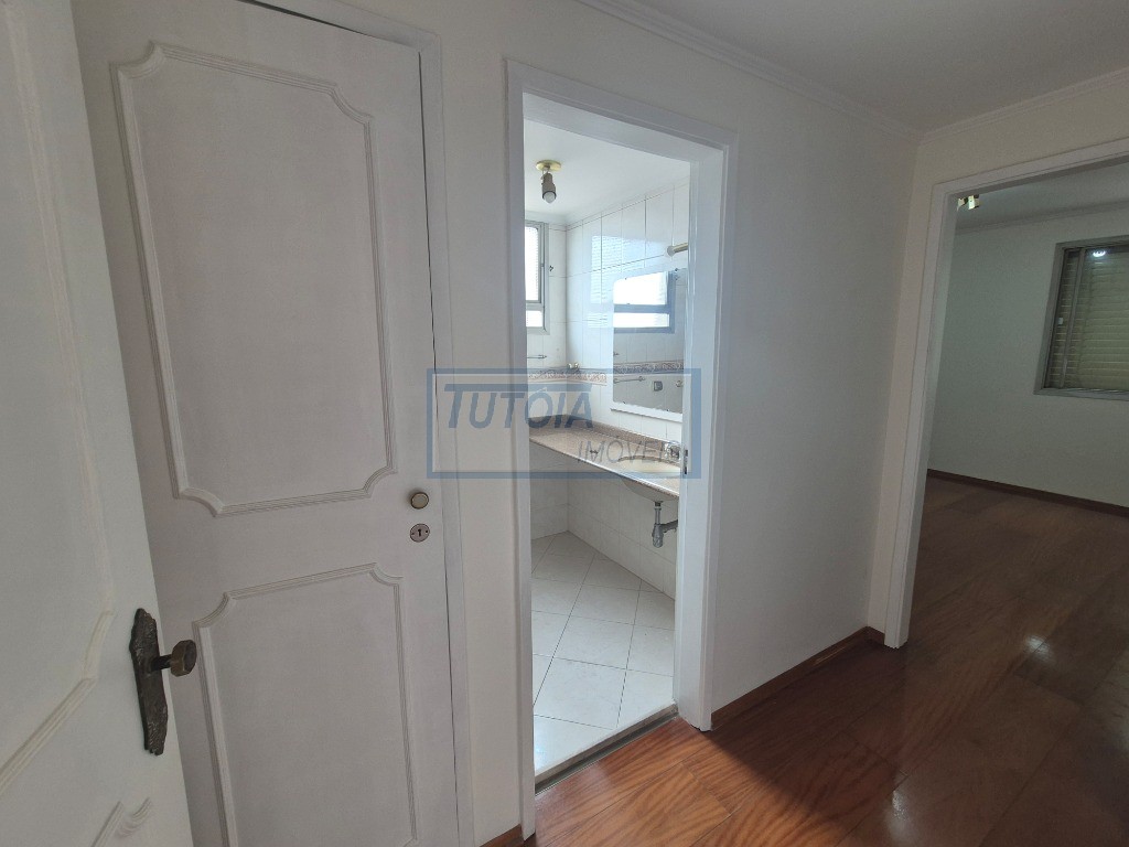 Apartamento para alugar com 2 quartos, 94m² - Foto 4