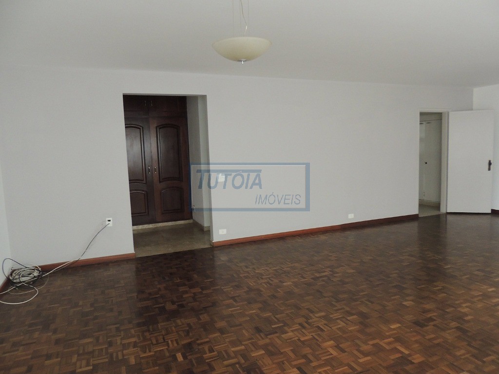 Apartamento à venda com 3 quartos, 186m² - Foto 3