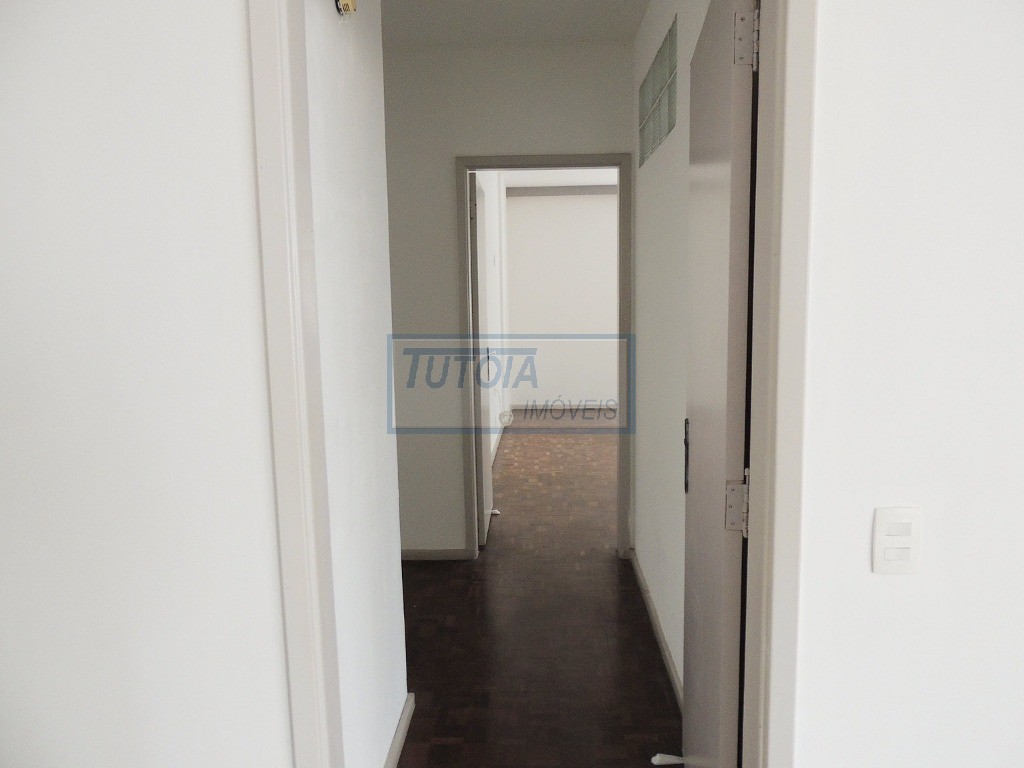 Apartamento à venda com 3 quartos, 186m² - Foto 13