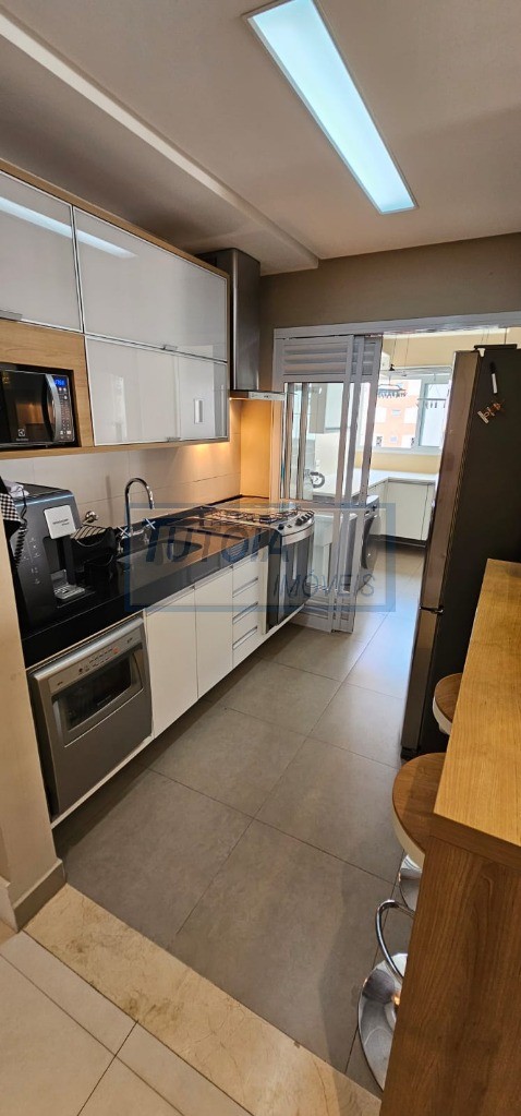 Apartamento à venda com 3 quartos, 118m² - Foto 13