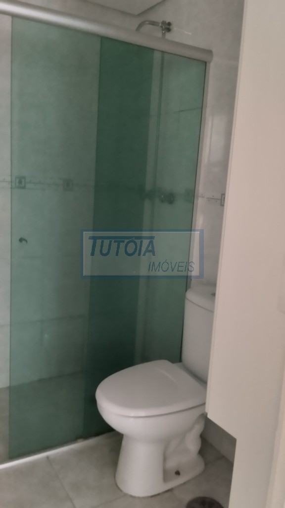 Apartamento para alugar com 2 quartos, 65m² - Foto 11