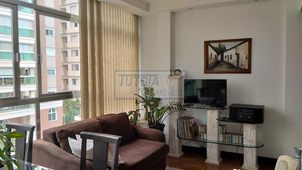 Apartamento à venda com 1 quarto, 45m² - Foto 2