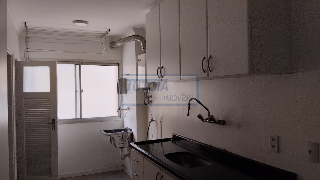 Apartamento para alugar com 2 quartos, 65m² - Foto 6