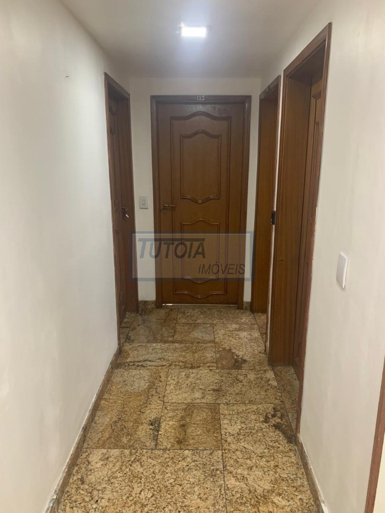 Apartamento para alugar com 2 quartos, 67m² - Foto 2