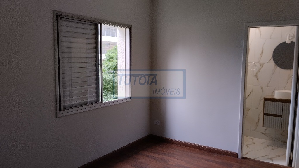 Apartamento para alugar com 2 quartos, 85m² - Foto 15