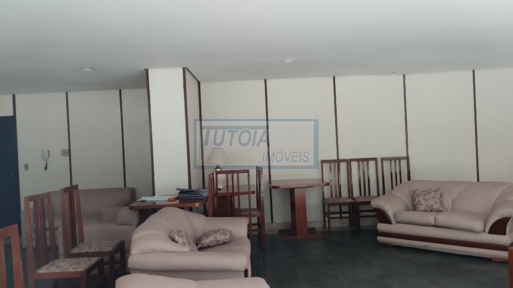 Apartamento para alugar com 2 quartos, 65m² - Foto 18