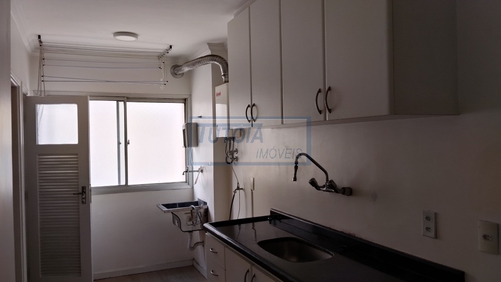 Apartamento para alugar com 2 quartos, 65m² - Foto 5