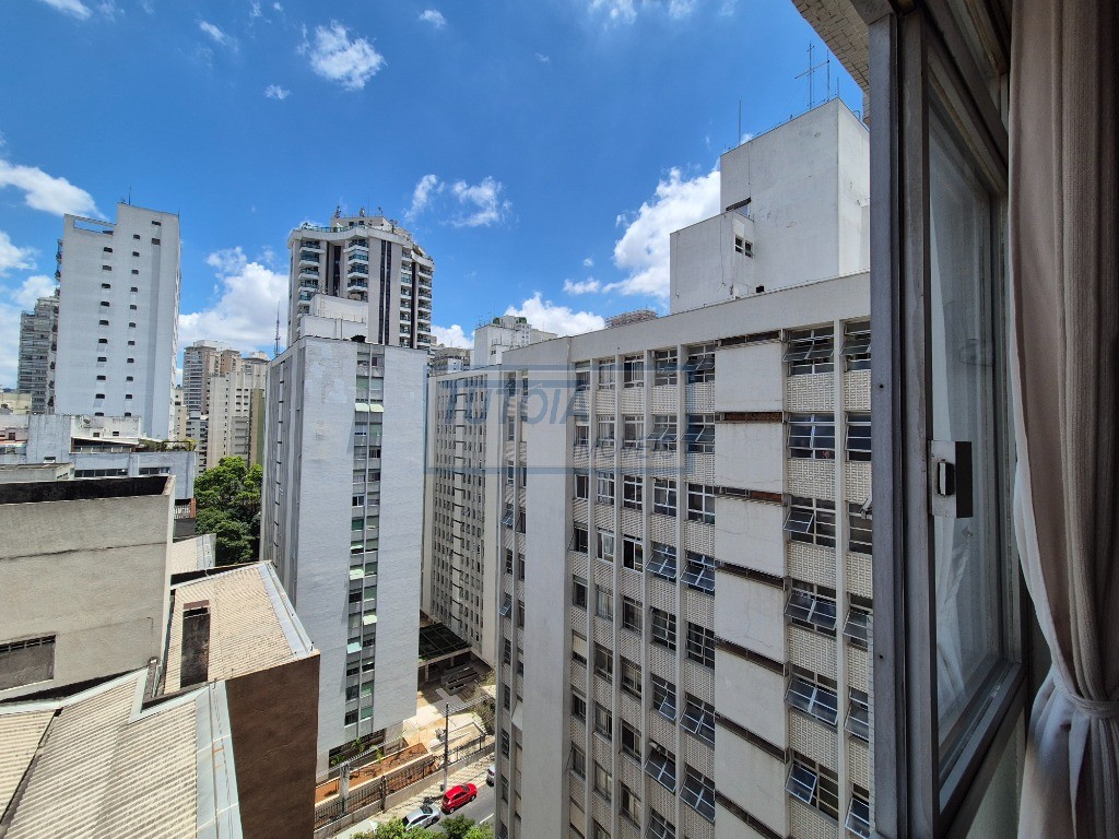 Apartamento à venda com 2 quartos, 75m² - Foto 30