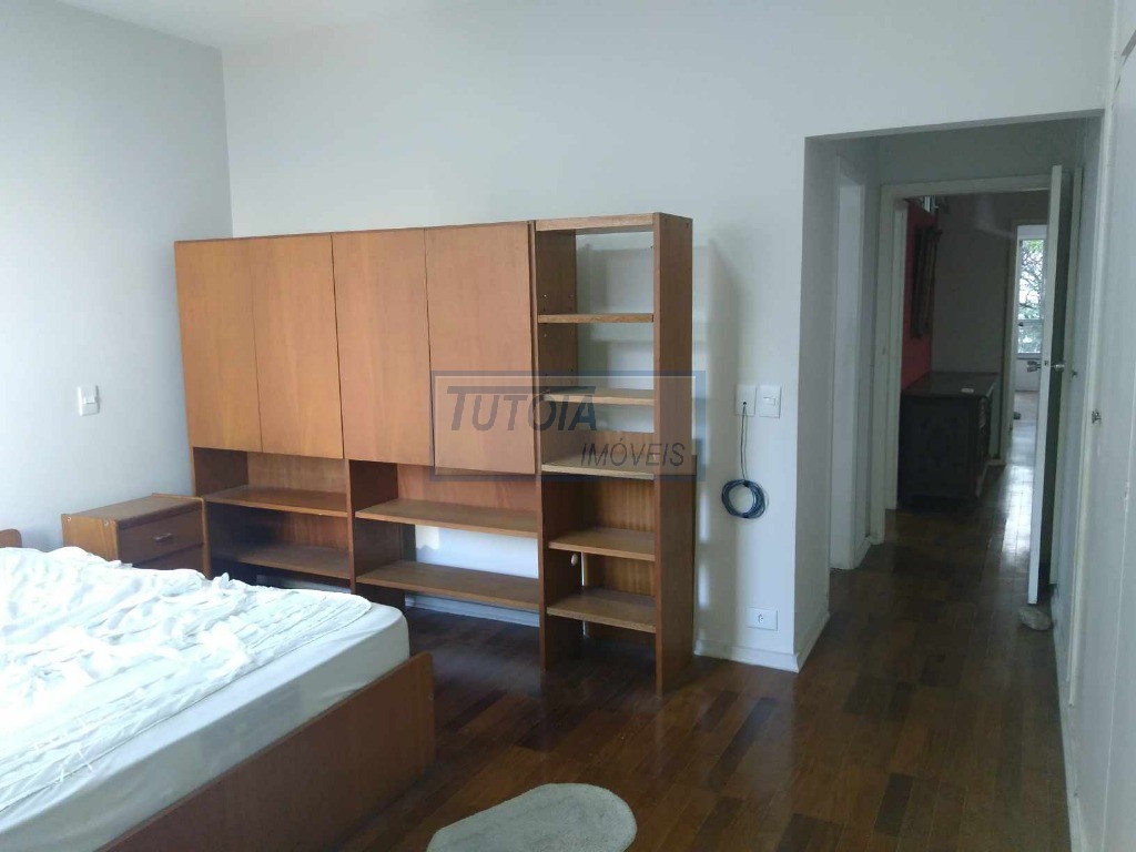 Apartamento à venda com 3 quartos, 190m² - Foto 7