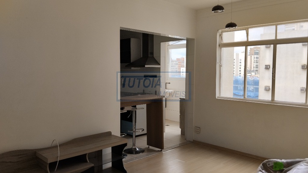 Apartamento para alugar com 1 quarto, 50m² - Foto 4