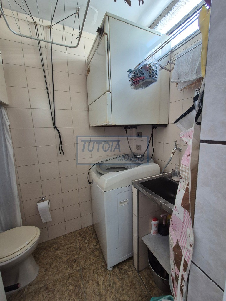 Apartamento à venda com 2 quartos, 75m² - Foto 13