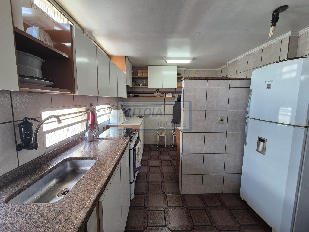 Apartamento à venda com 2 quartos, 75m² - Foto 10