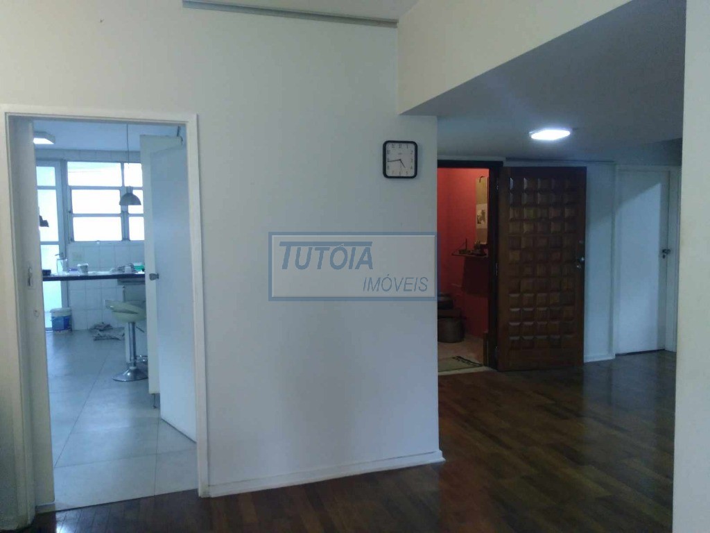 Apartamento à venda com 3 quartos, 190m² - Foto 4