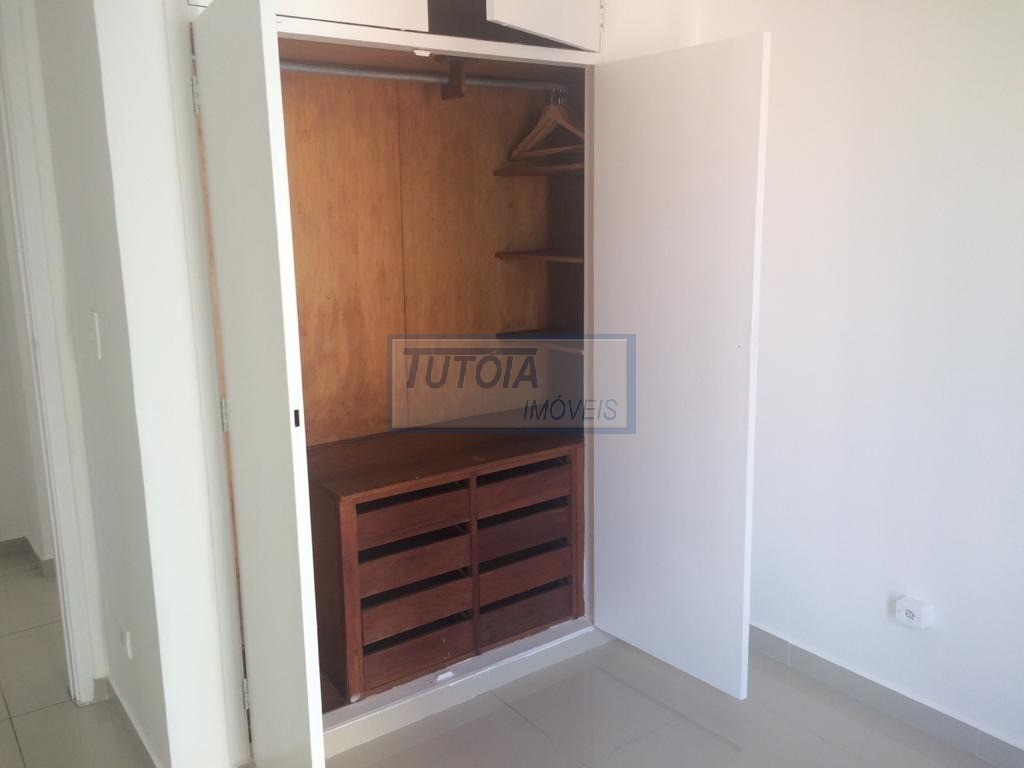 Apartamento à venda com 2 quartos, 75m² - Foto 10