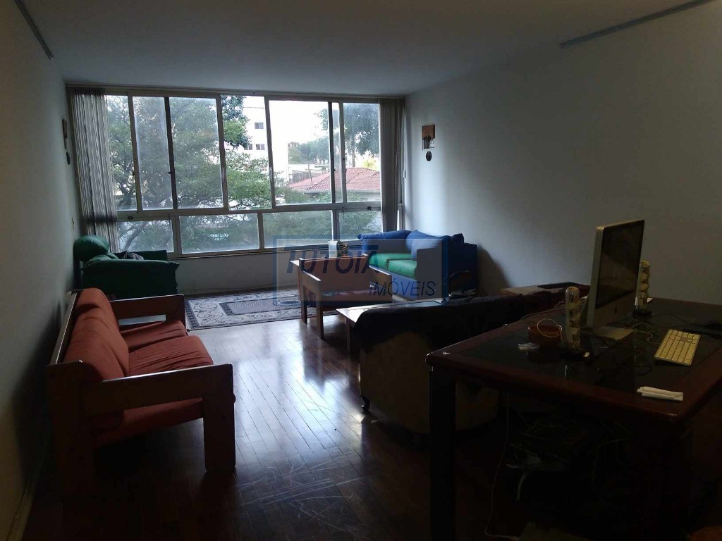 Apartamento à venda com 3 quartos, 190m² - Foto 1