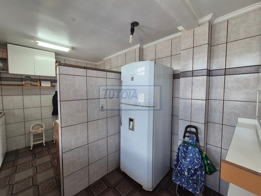 Apartamento à venda com 2 quartos, 75m² - Foto 11