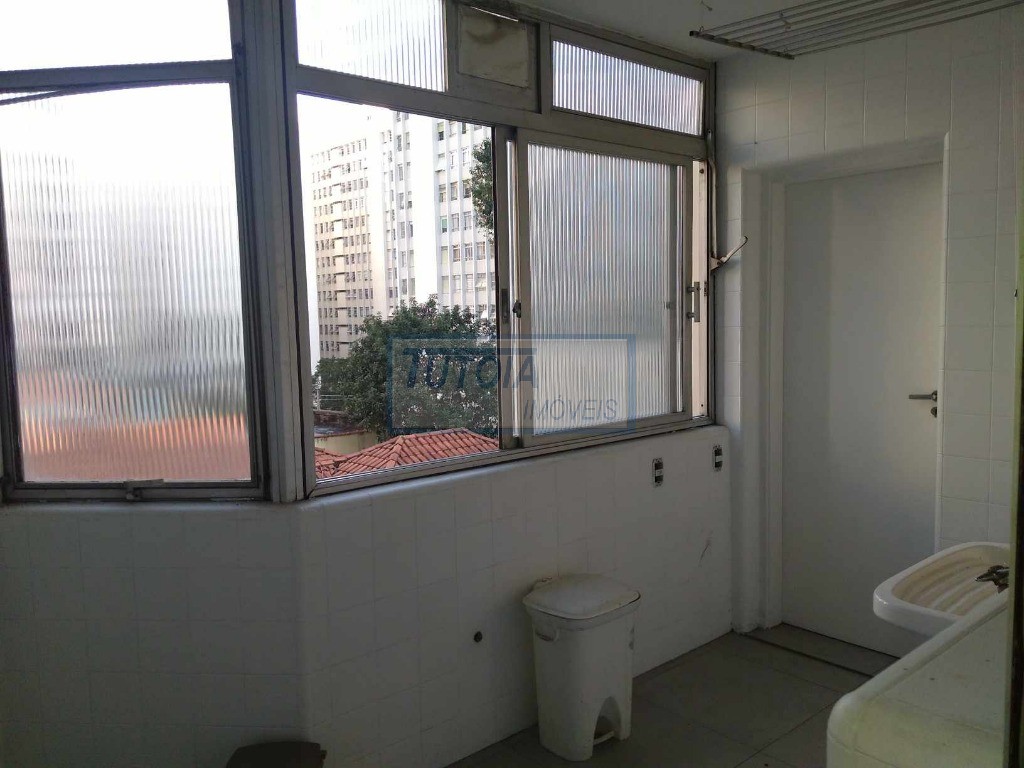 Apartamento para alugar com 3 quartos, 190m² - Foto 15