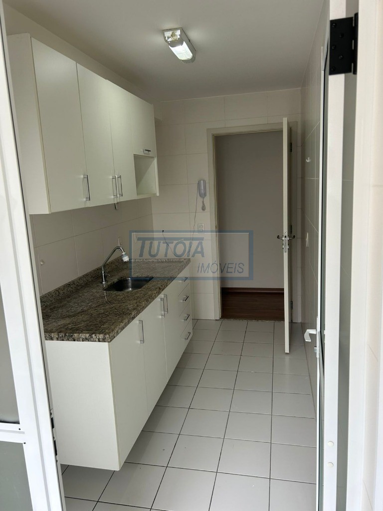 Apartamento à venda com 2 quartos, 68m² - Foto 21