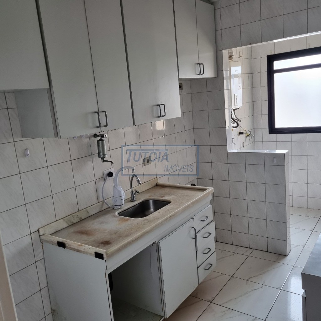 Apartamento à venda com 2 quartos, 75m² - Foto 19