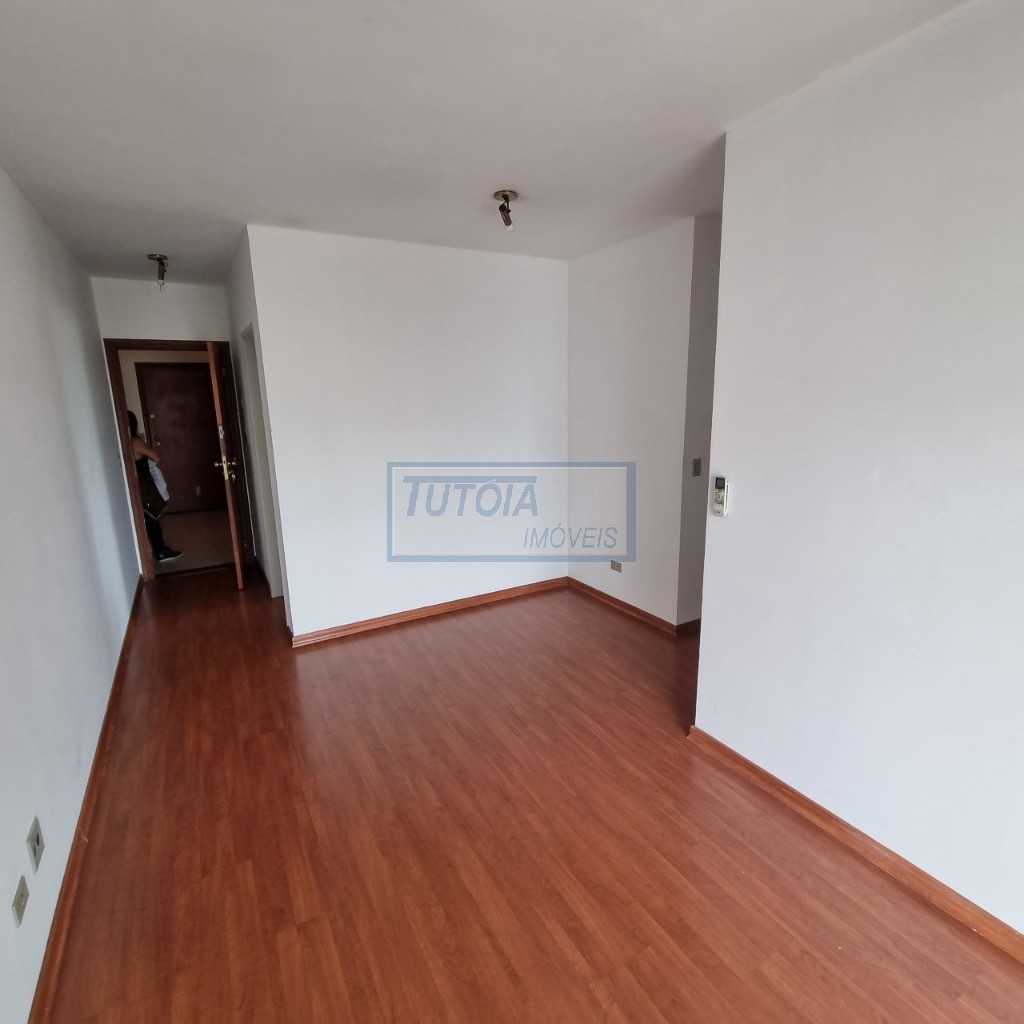 Apartamento à venda com 2 quartos, 75m² - Foto 5