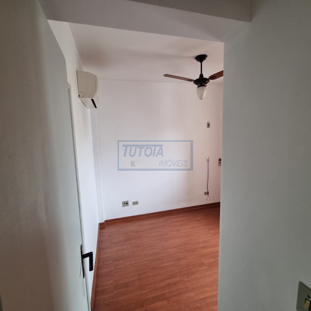 Apartamento à venda com 2 quartos, 75m² - Foto 12