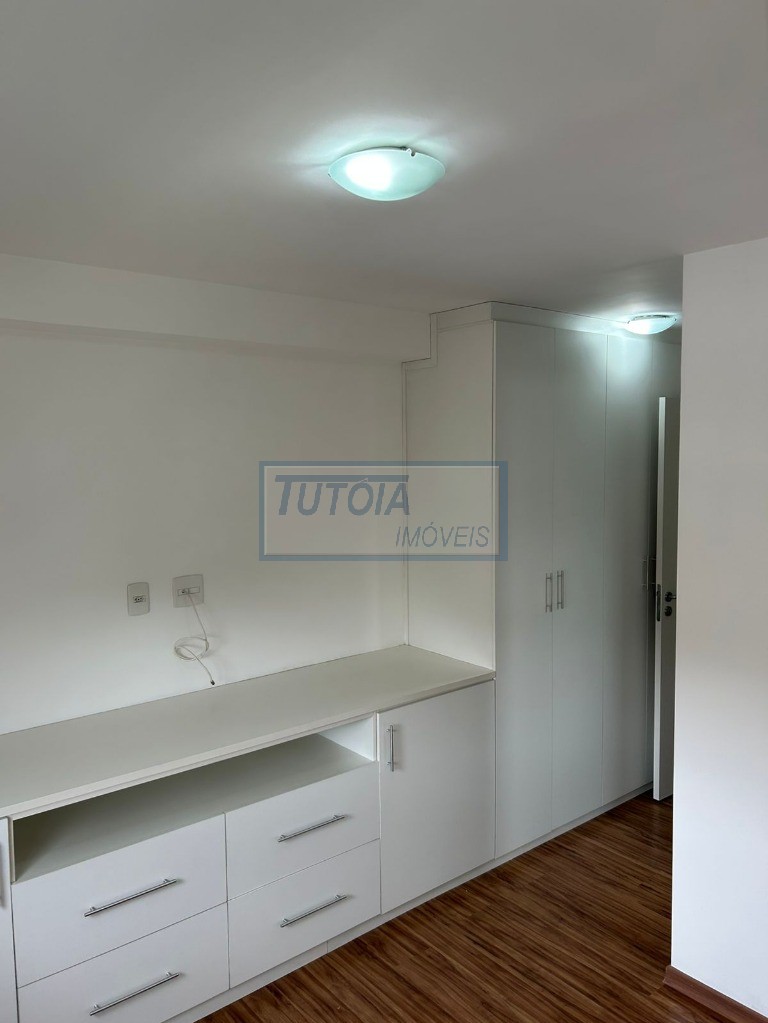 Apartamento à venda com 2 quartos, 68m² - Foto 7