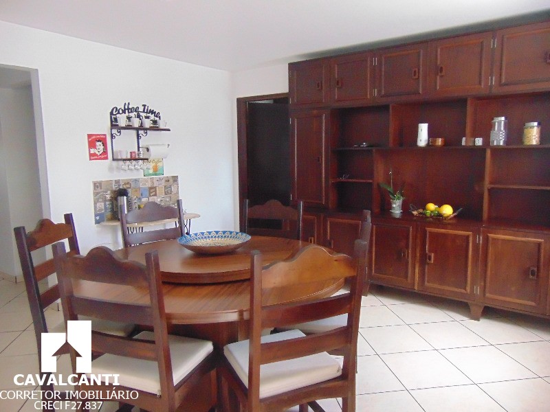 Casa à venda com 4 quartos, 220m² - Foto 15