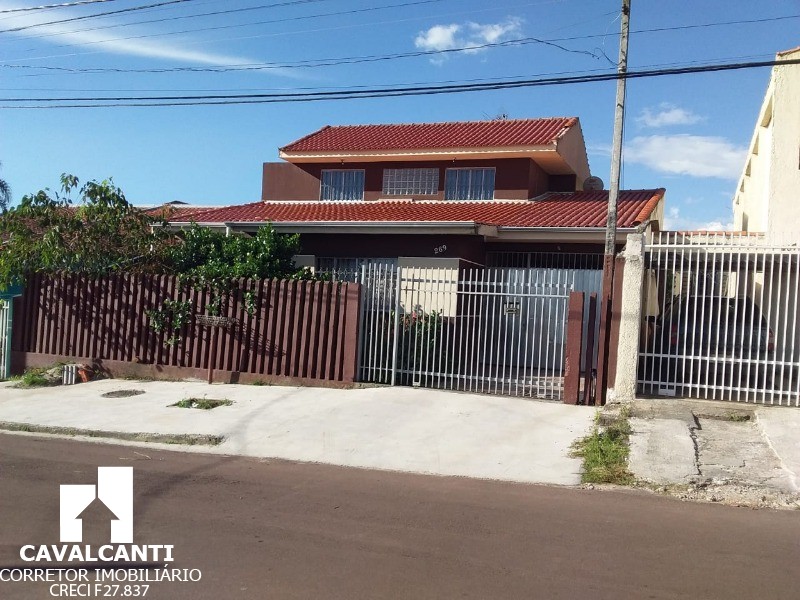 Casa à venda com 4 quartos, 250m² - Foto 2