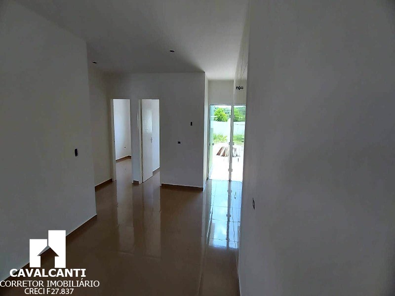 Casa à venda com 3 quartos, 60m² - Foto 3