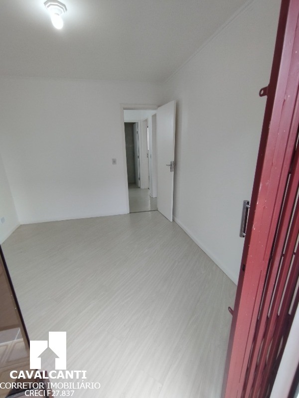 Casa à venda e aluguel com 3 quartos, 96m² - Foto 13