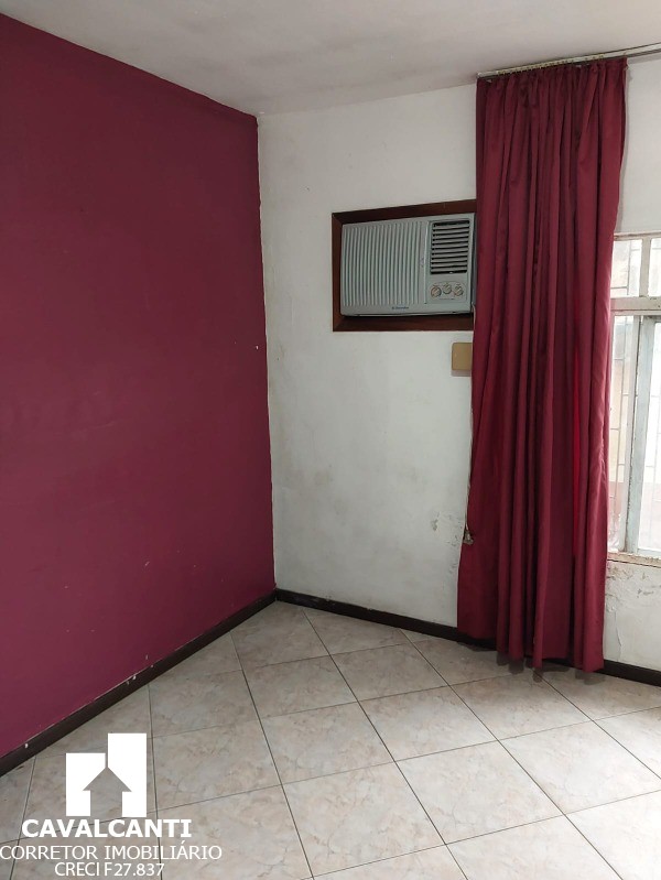 Casa à venda com 4 quartos, 192m² - Foto 14