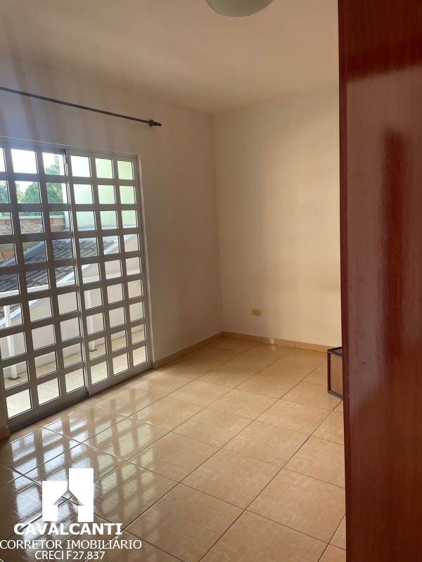 Casa para alugar com 3 quartos, 180m² - Foto 15