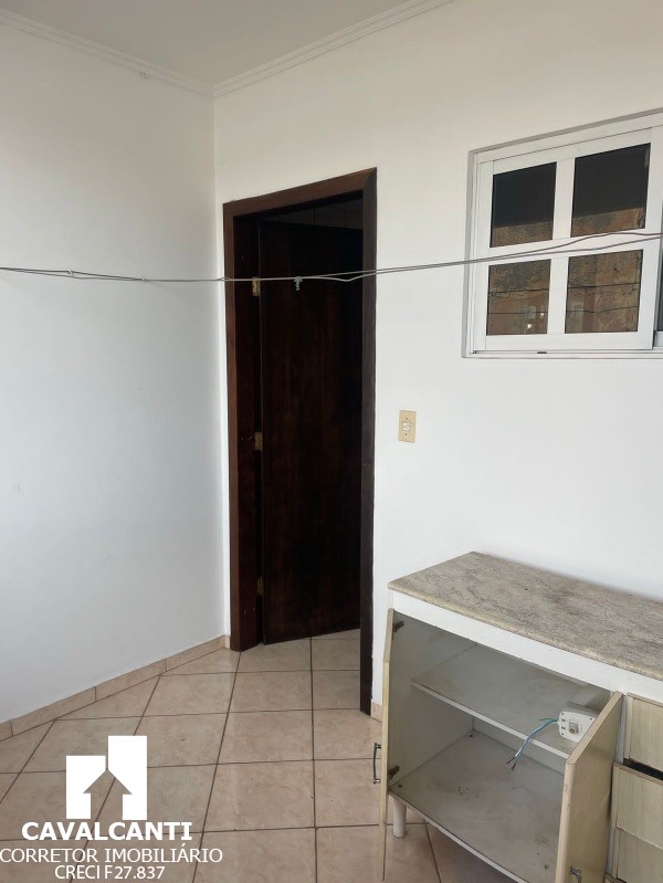 Casa para alugar com 3 quartos, 180m² - Foto 10