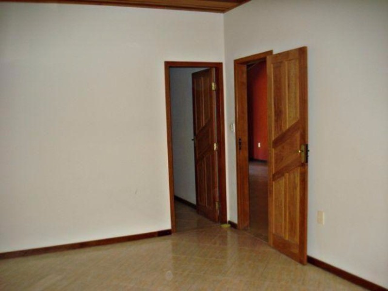 Chácara à venda com 4 quartos, 260m² - Foto 6