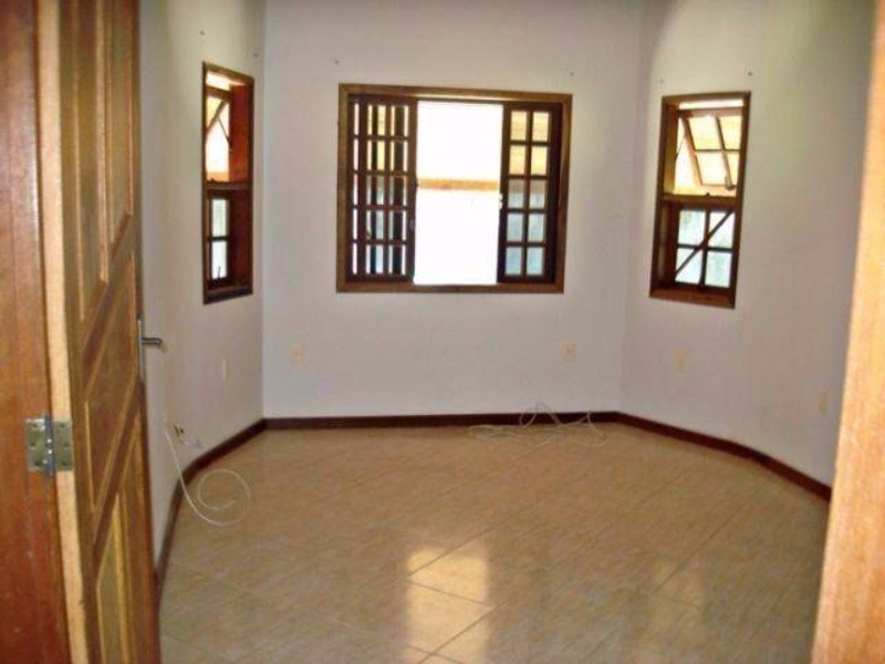 Chácara à venda com 4 quartos, 260m² - Foto 8